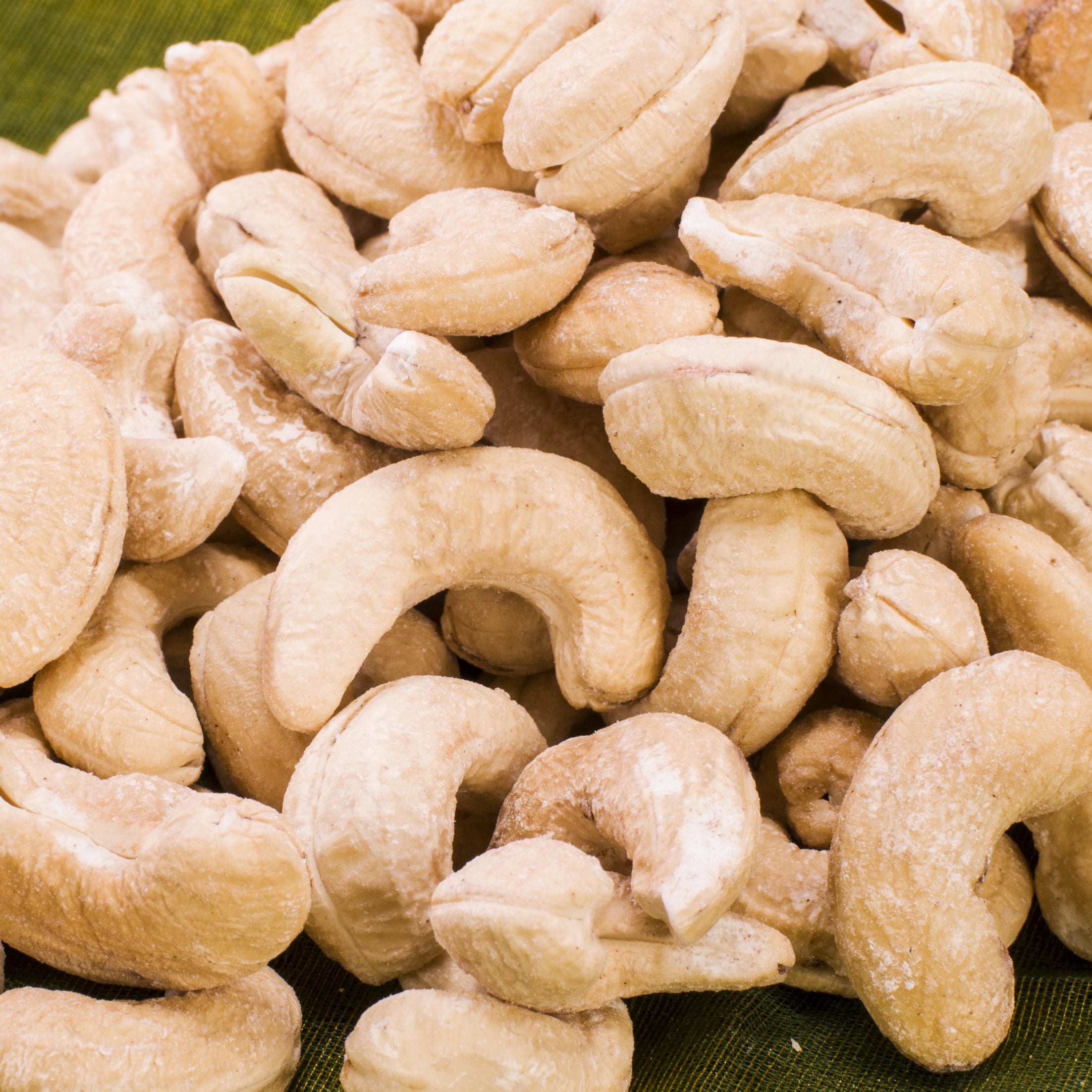 Salted Cashew Nuts Premium (W240)